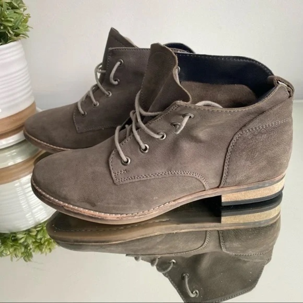 Diba Eli Gray Leather Ankle Lace Up Bootie Womens Size 7.5